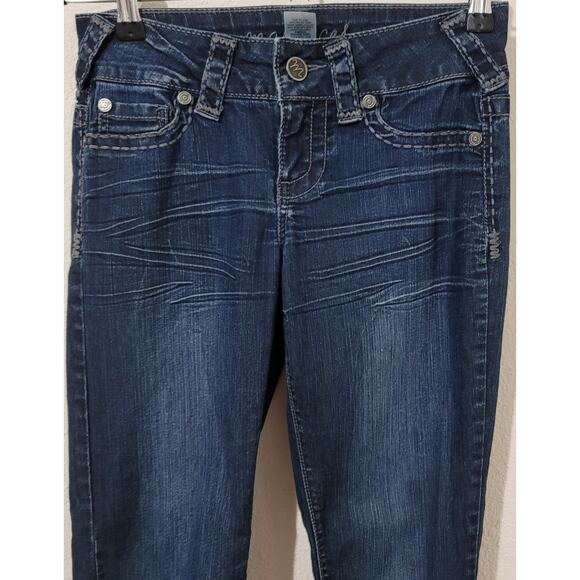 Maurices Dark Blue Mid Washed Skinny Women's Jeans XS Faux Front Pockets - Picture 2 of 4